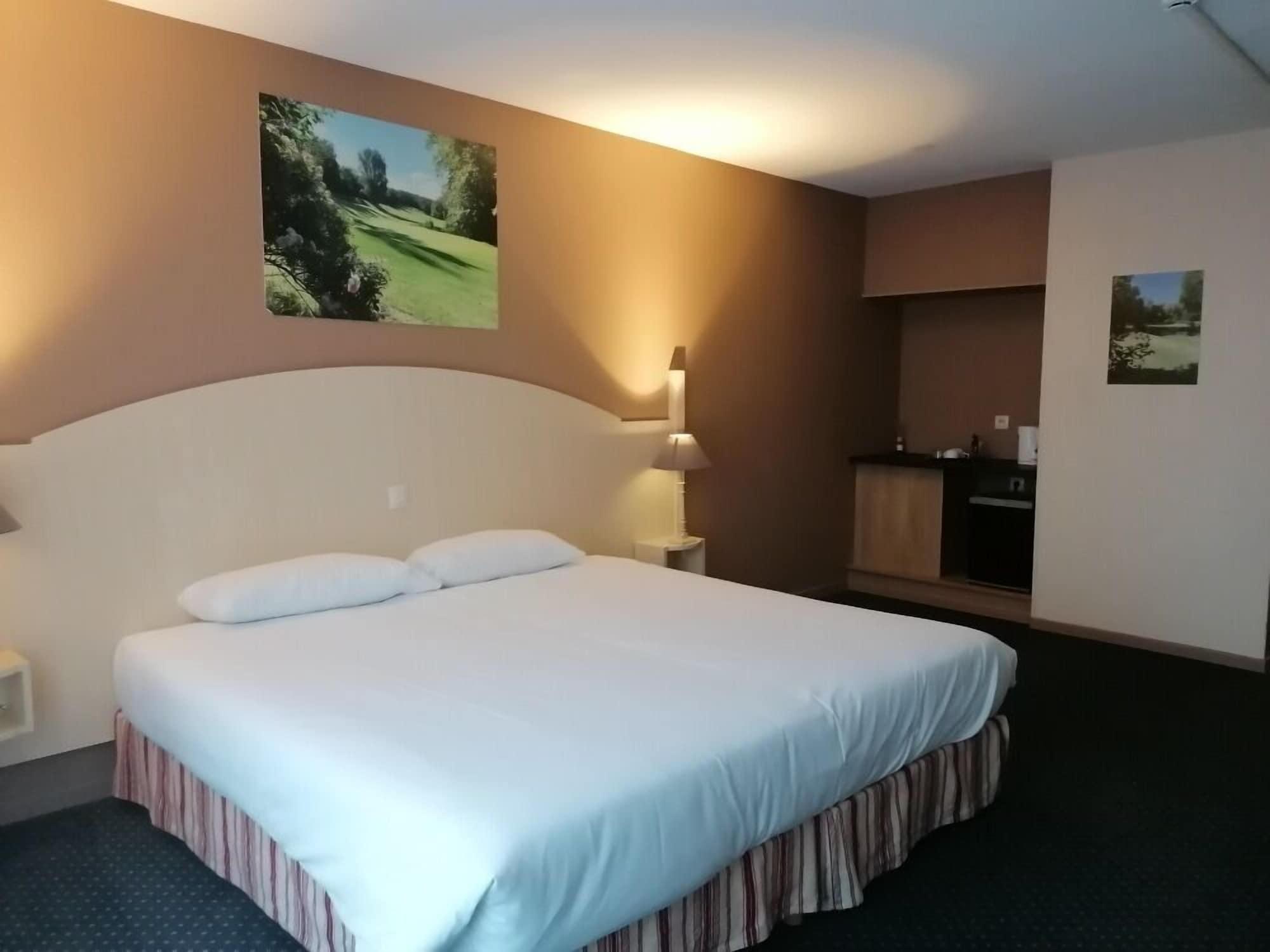 Best Western Golf D'Albon Экстерьер фото