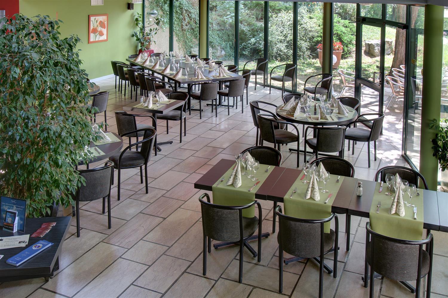 Best Western Golf D'Albon Экстерьер фото