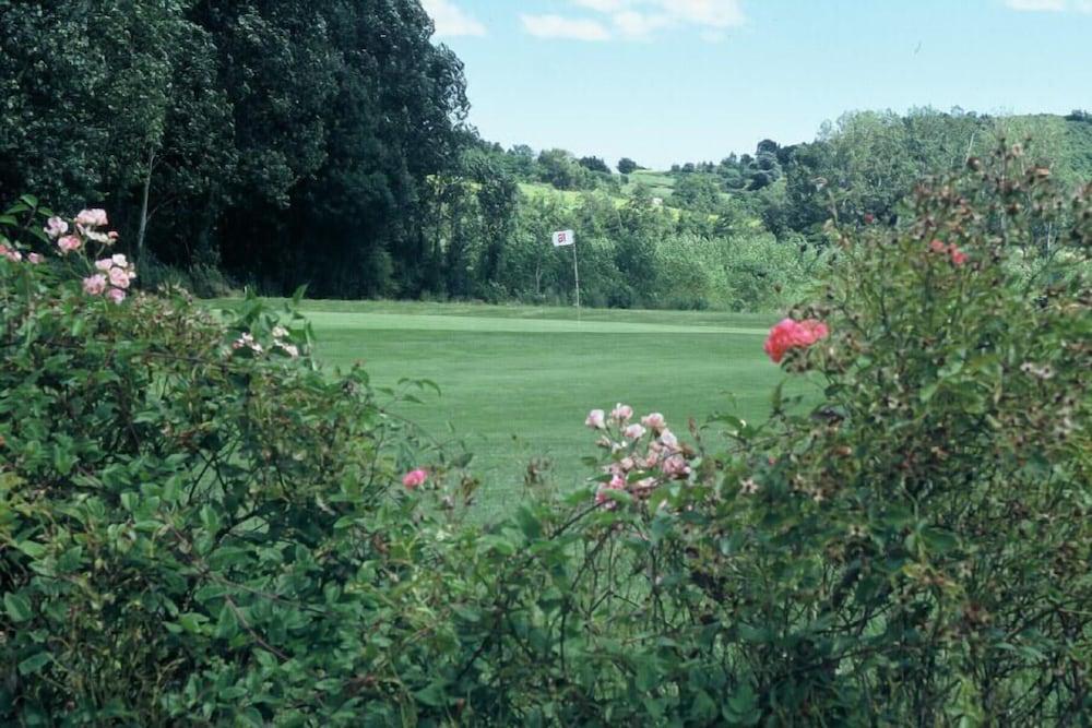 Best Western Golf D'Albon Экстерьер фото