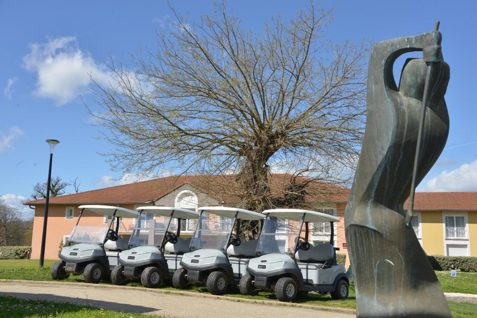 Best Western Golf D'Albon Экстерьер фото