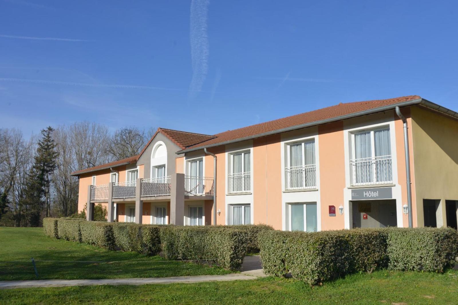 Best Western Golf D'Albon Экстерьер фото