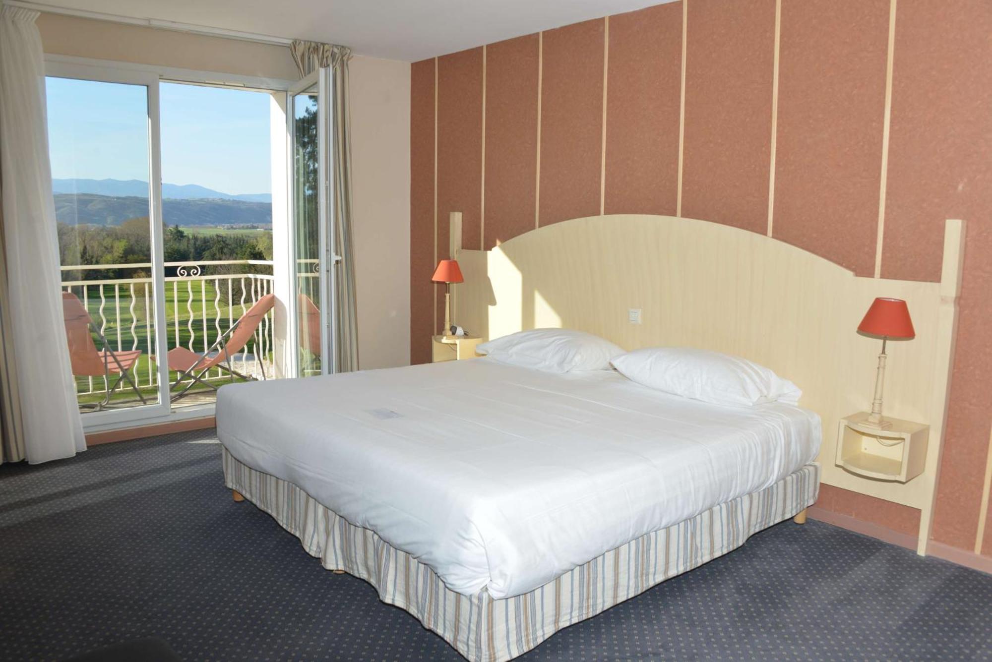 Best Western Golf D'Albon Экстерьер фото