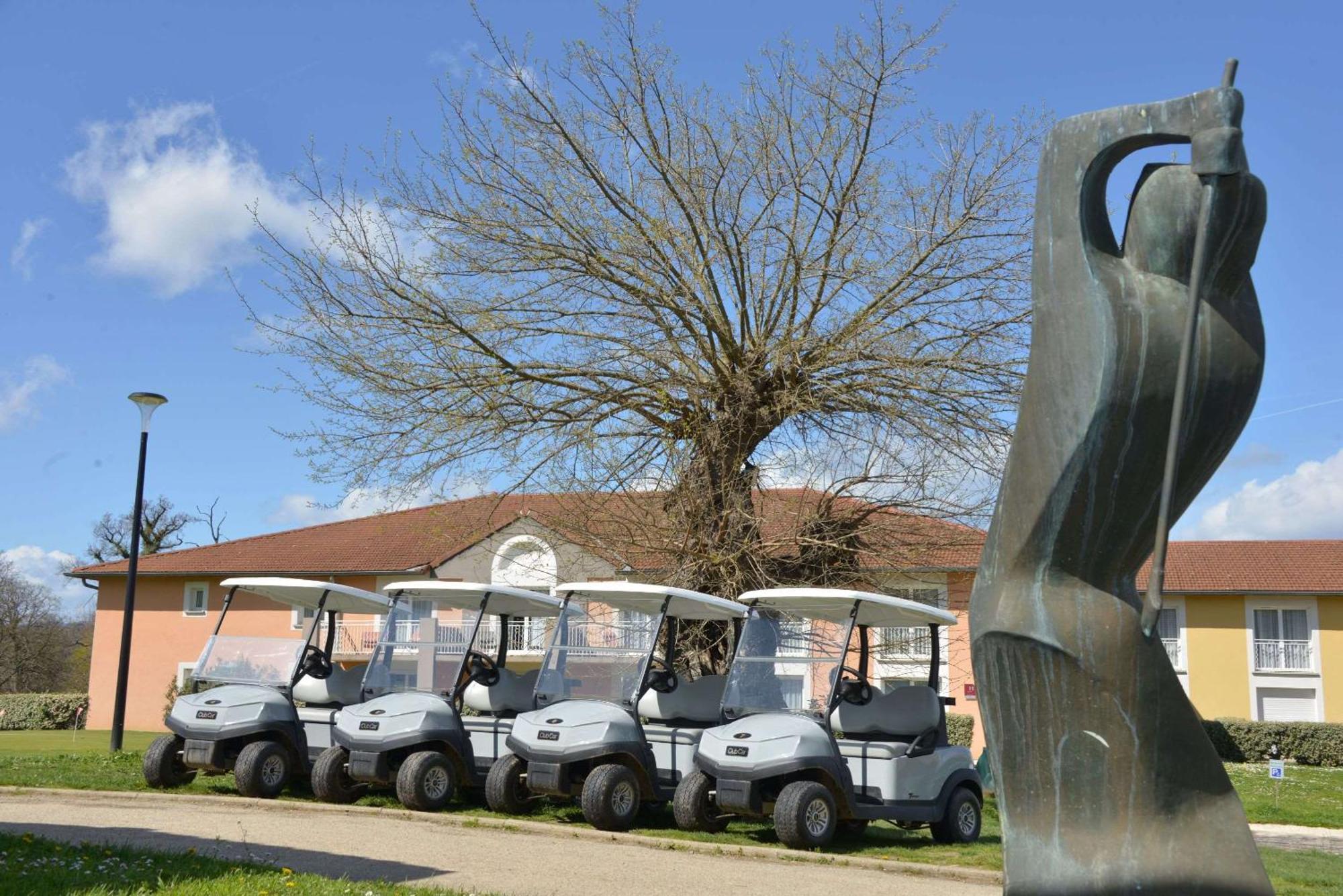 Best Western Golf D'Albon Экстерьер фото