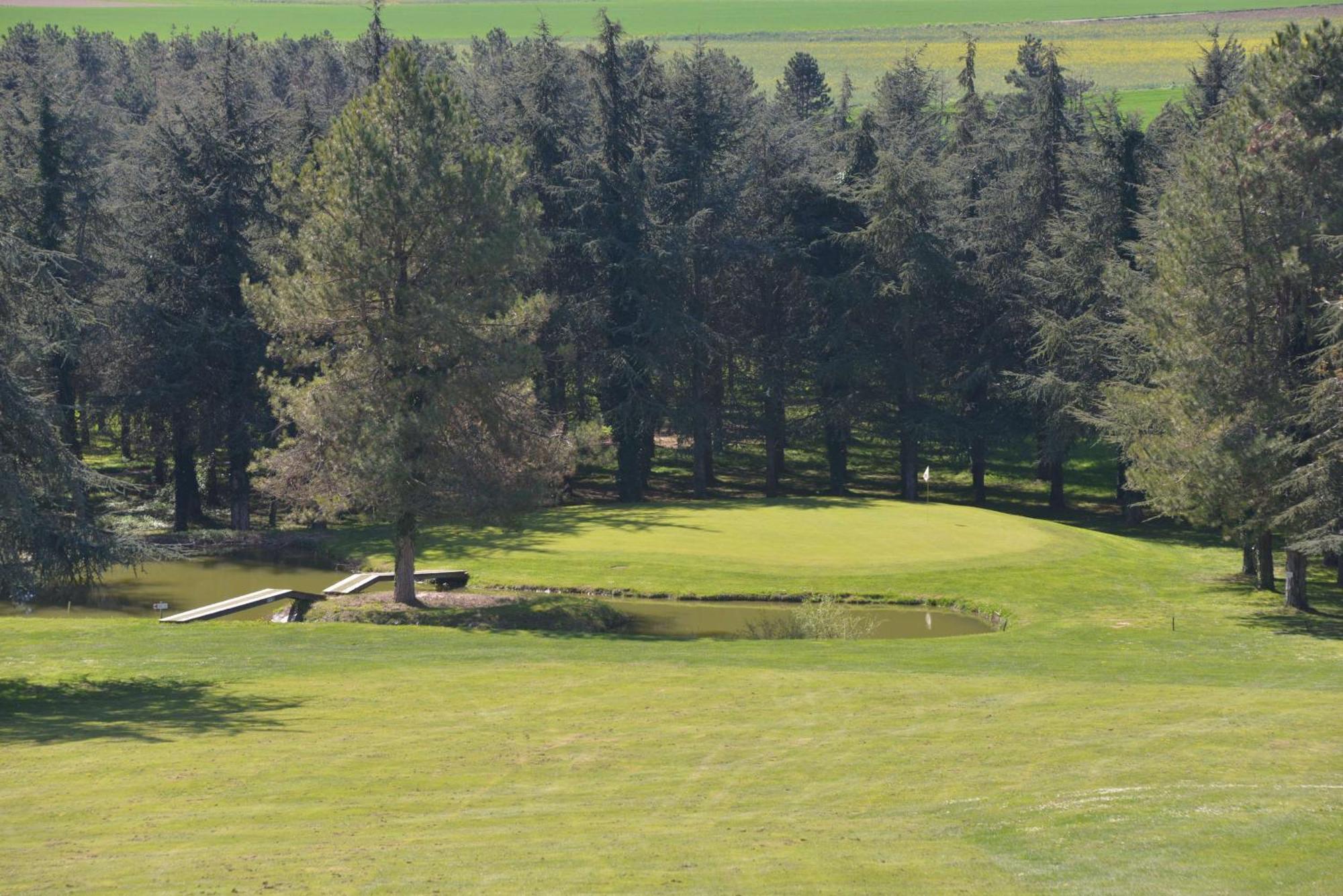 Best Western Golf D'Albon Экстерьер фото